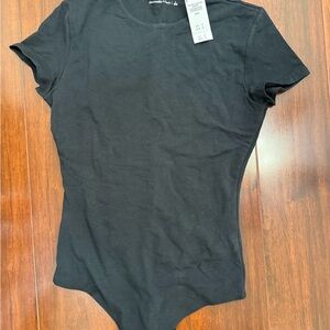 A&F Short-Sleeve Cotton-Blend Seamless Fabric Crew Bodysuit